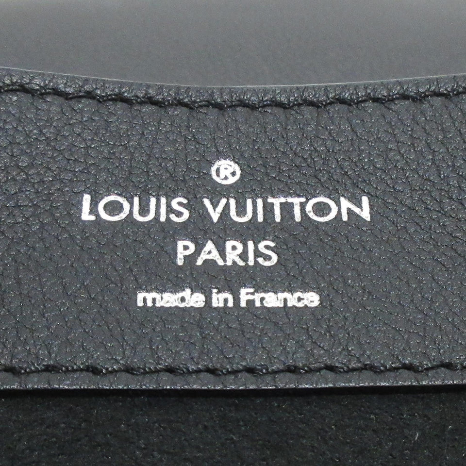 Louis Vuitton LockMe Backpack (SHG-uKWaci)