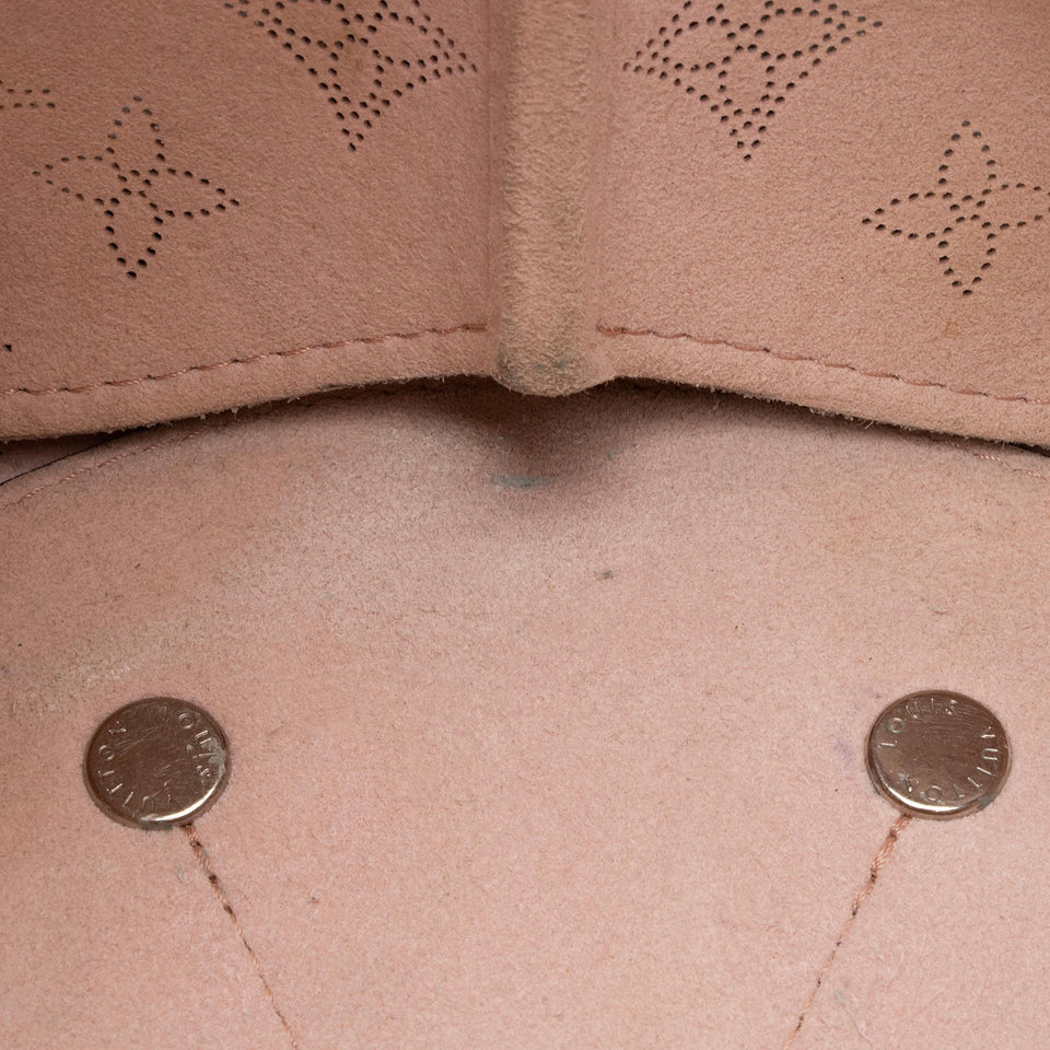 Louis Vuitton Mahina Leather Bella Medium Bucket Bag (SHF-vWLGtP)