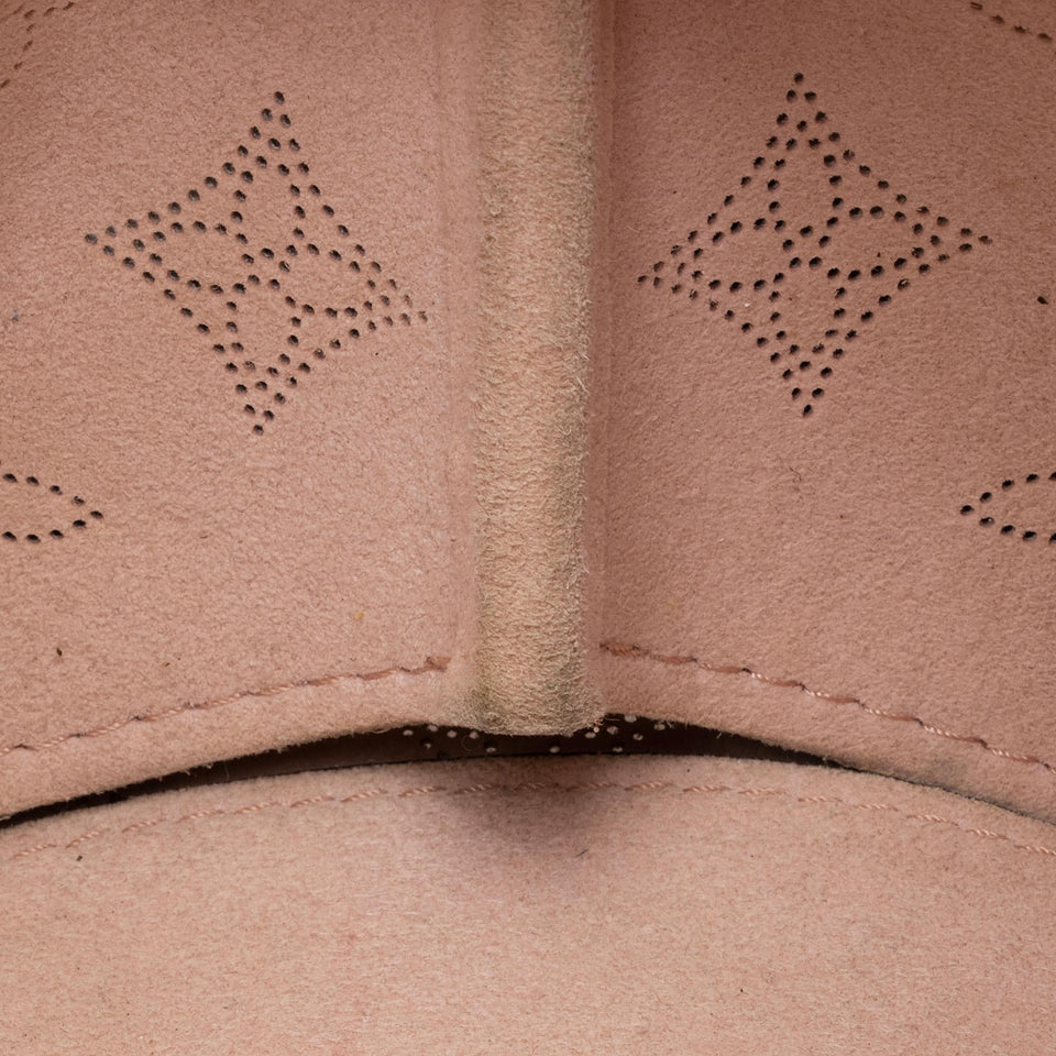 Louis Vuitton Mahina Leather Bella Medium Bucket Bag (SHF-vWLGtP)