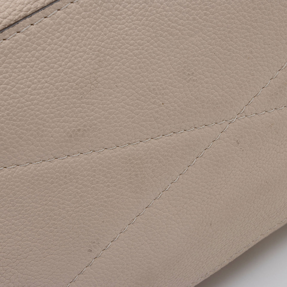 Louis Vuitton Mahina Leather Carmel Hobo (SHF-I2e2sp)