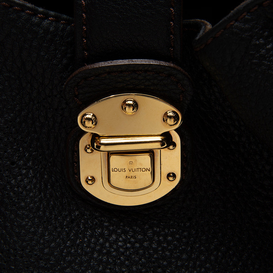 Louis Vuitton Mahina Leather L Hobo (SHF-13020)