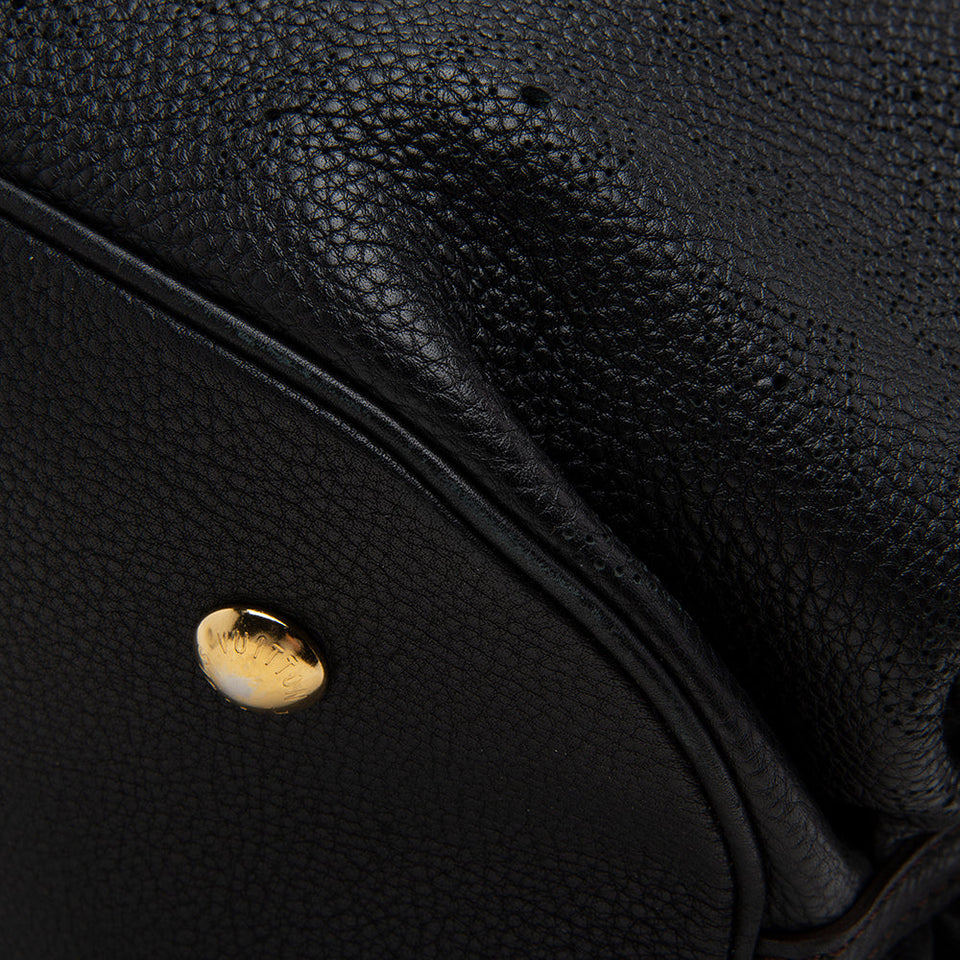 Louis Vuitton Mahina Leather L Hobo (SHF-13020)