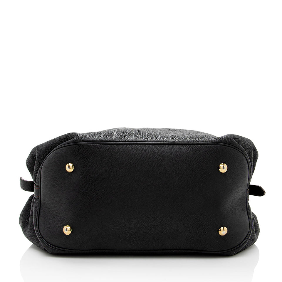 Louis Vuitton Mahina Leather L Hobo (SHF-17664)