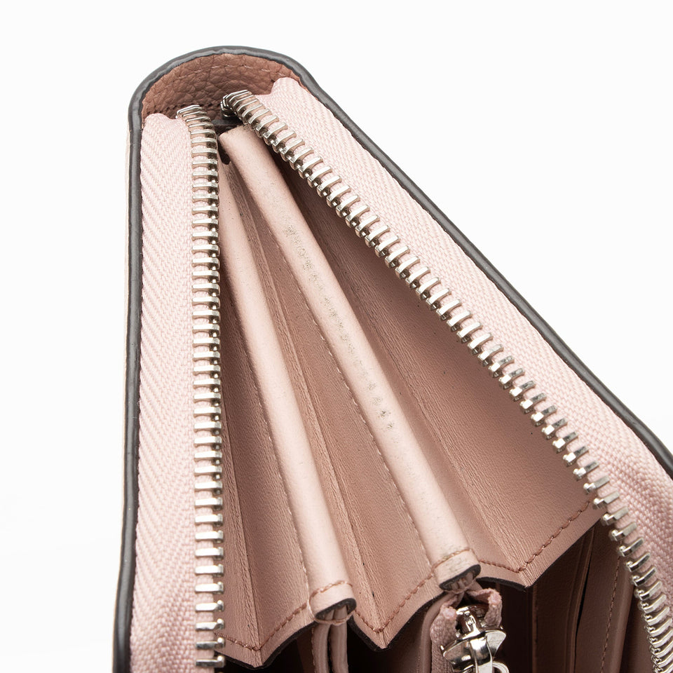 Louis Vuitton Mahina Leather Zippy Wallet (SHF-a6uo9m)
