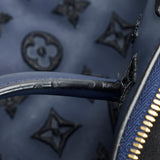 Louis Vuitton Monogram Addiction Lockit Vertical MM (SHG-AMrldH)