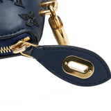 Louis Vuitton Monogram Addiction Lockit Vertical MM (SHG-AMrldH)