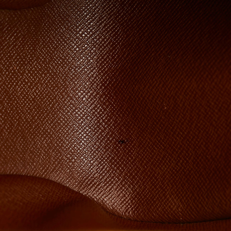 Louis Vuitton Monogram Blois (SHG-jBolsq)