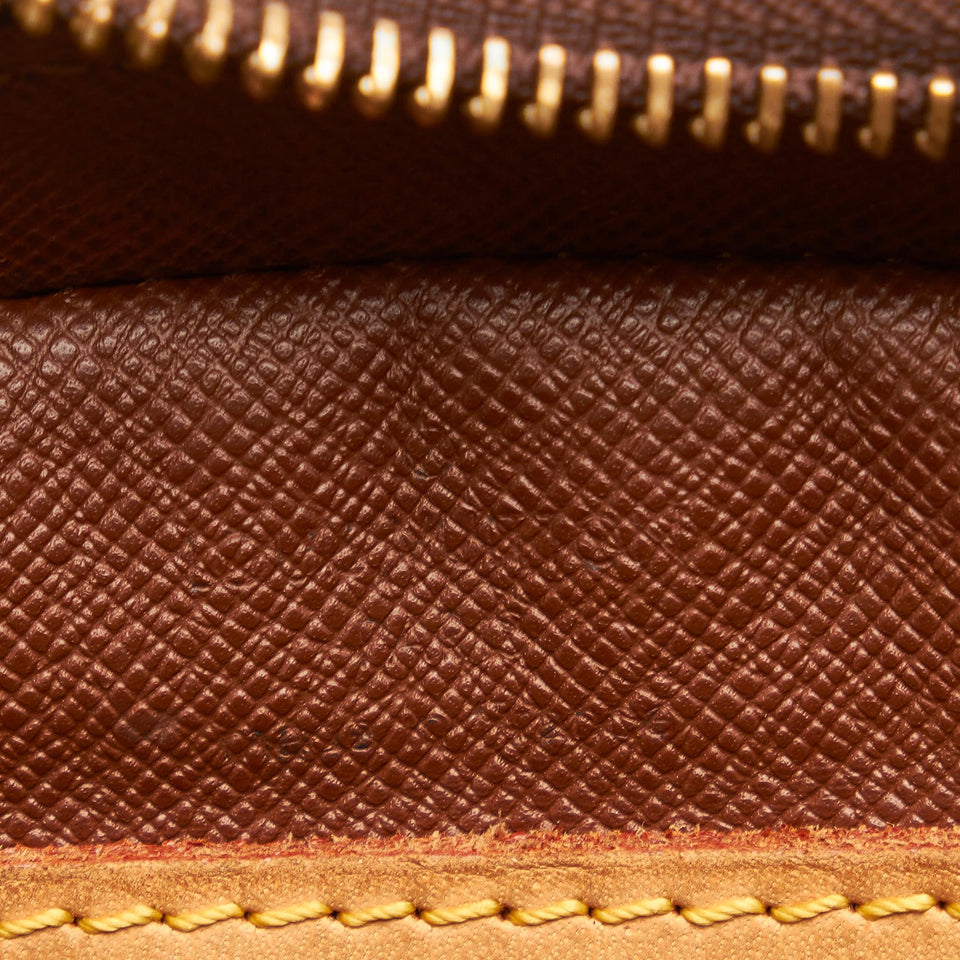 Louis Vuitton Monogram Blois (SHG-sfEI2V)