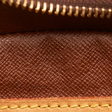 Louis Vuitton Monogram Blois (SHG-sfEI2V)