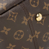 Louis Vuitton Monogram Canvas Artsy MM Shoulder Bag (SHF-ljRbnx)