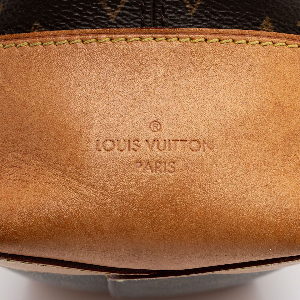 Louis Vuitton Monogram Canvas Berri PM Shoulder Bag (SHF-pDAkoz)
