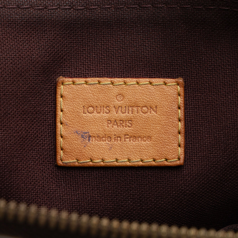 Louis Vuitton Monogram Canvas Berri PM Shoulder Bag (SHF-pDAkoz)