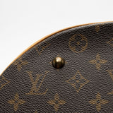 Louis Vuitton Monogram Canvas Bucket GM Tote (SHF-RnIGXM)