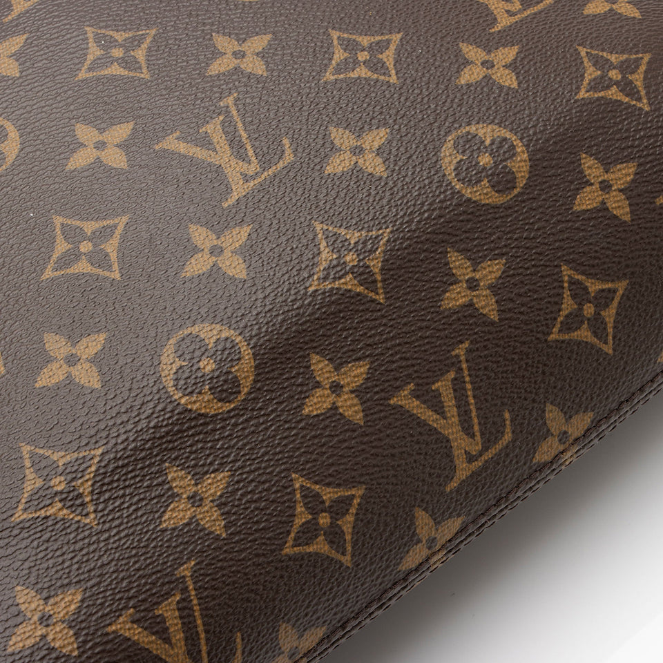 Louis Vuitton Monogram Canvas District PM Messenger Bag (SHF-m1A18g)