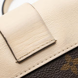 Louis Vuitton Monogram Canvas Locky BB Satchel (SHF-F1XLe6)