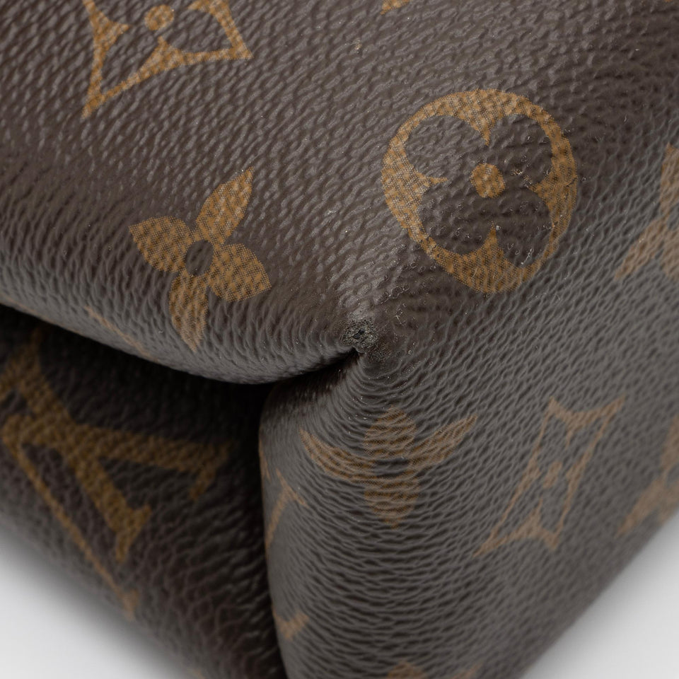 Louis Vuitton Monogram Canvas Locky BB Satchel (SHF-F1XLe6)