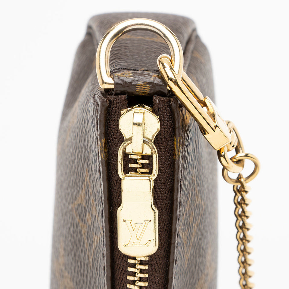 Louis Vuitton Monogram Canvas Mini Pochette Accessoires (SHF-16385)