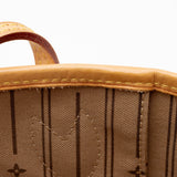 Louis Vuitton Monogram Canvas Neverfull PM Tote (SHF-d678bC)