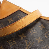 Louis Vuitton Monogram Canvas Odeon MM Shoulder Bag (SHF-YZiYCD)