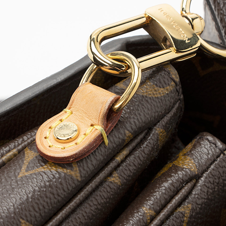Louis Vuitton Monogram Canvas Pochette Metis Shoulder Bag (SHF-22370)