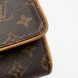 Louis Vuitton Monogram Canvas Pochette Twin GM Shoulder Bag (SHF-g7huHA)