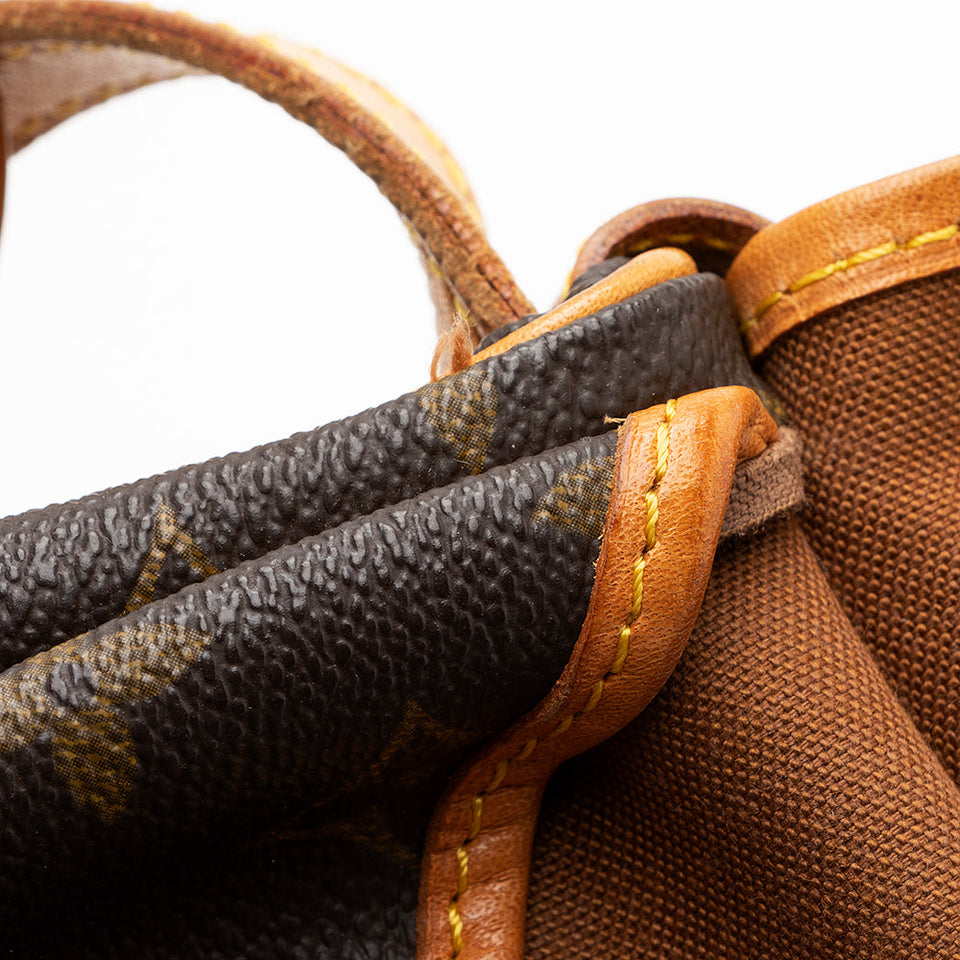 Louis Vuitton Vintage Monogram Canvas Saumur 30 Messenger Bag - FINAL SALE (SHF-20345)