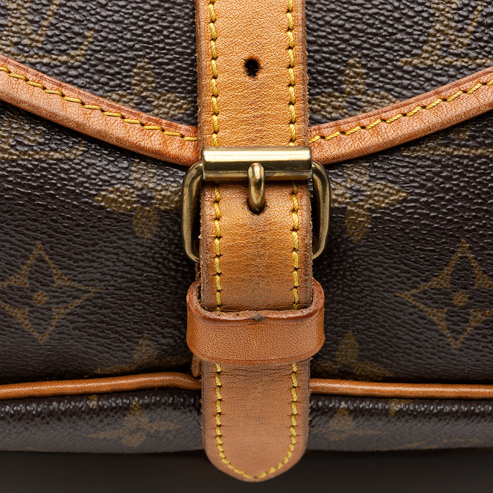 Louis Vuitton Vintage Monogram Canvas Saumur 30 Messenger Bag - FINAL SALE (SHF-20345)