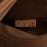 Louis Vuitton Monogram Canvas Saumur 30 Messenger Bag (SHF-0asoJo)