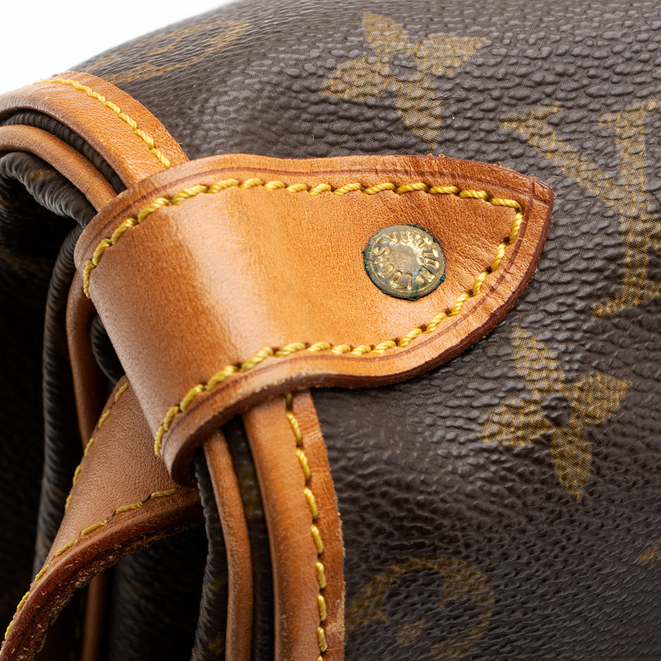 Louis Vuitton Vintage Monogram Canvas Saumur 35 Messenger Bag - FINAL SALE (SHF-20346)