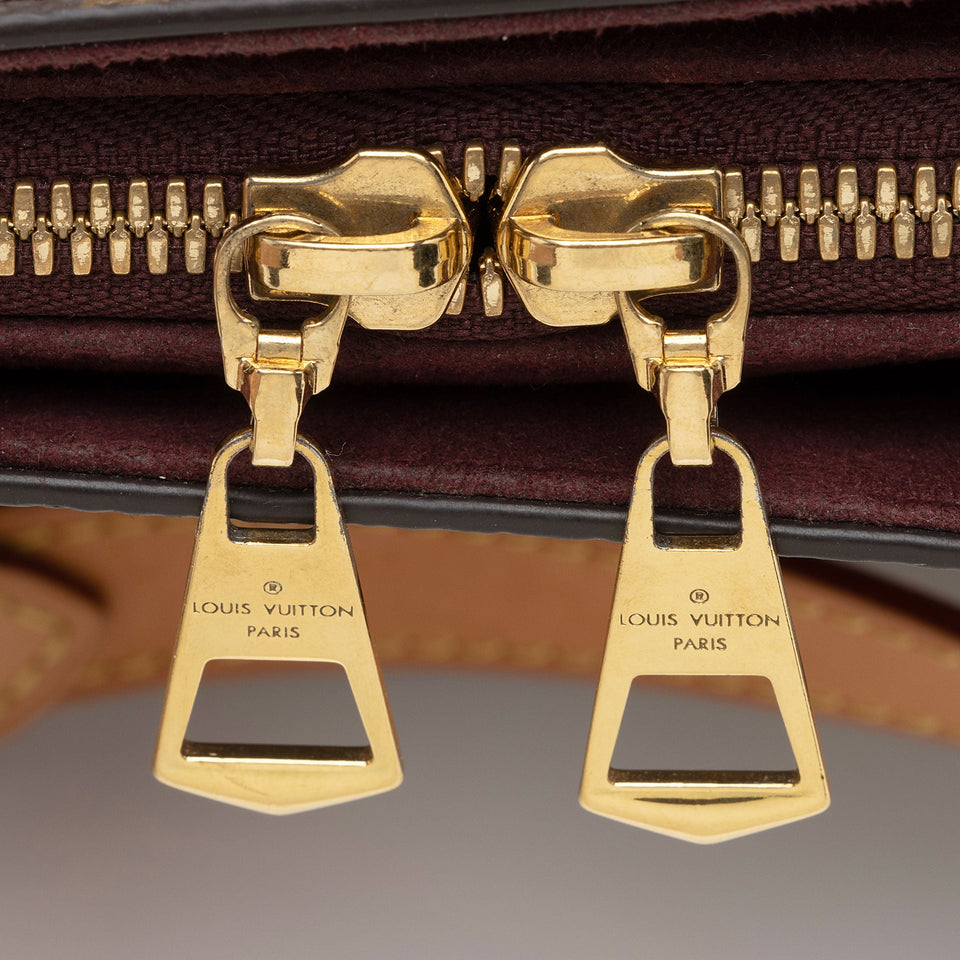 Louis Vuitton Monogram Canvas Soufflot BB Satchel (SHF-Kq5Azq)