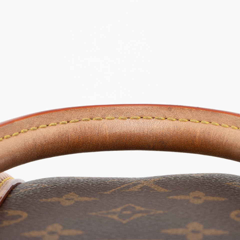 Louis Vuitton Monogram Canvas Soufflot BB Satchel (SHF-Kq5Azq)
