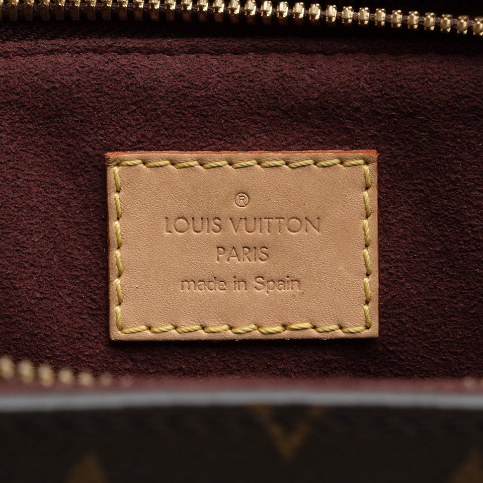 Louis Vuitton Monogram Canvas Soufflot MM Satchel (SHF-cmgf52)