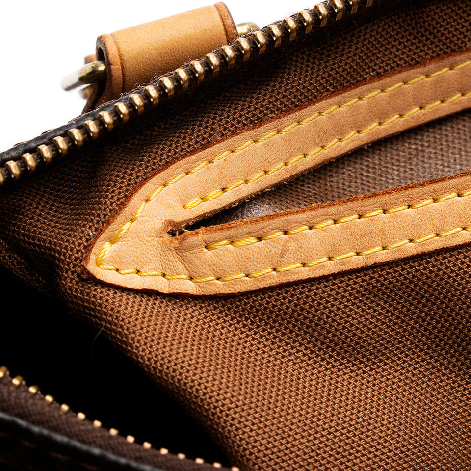 Louis Vuitton Monogram Canvas Speedy 25 Satchel (SHF-20295)