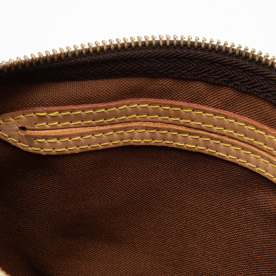 Louis Vuitton Monogram Canvas Speedy 25 Satchel (SHF-gBtHE6)
