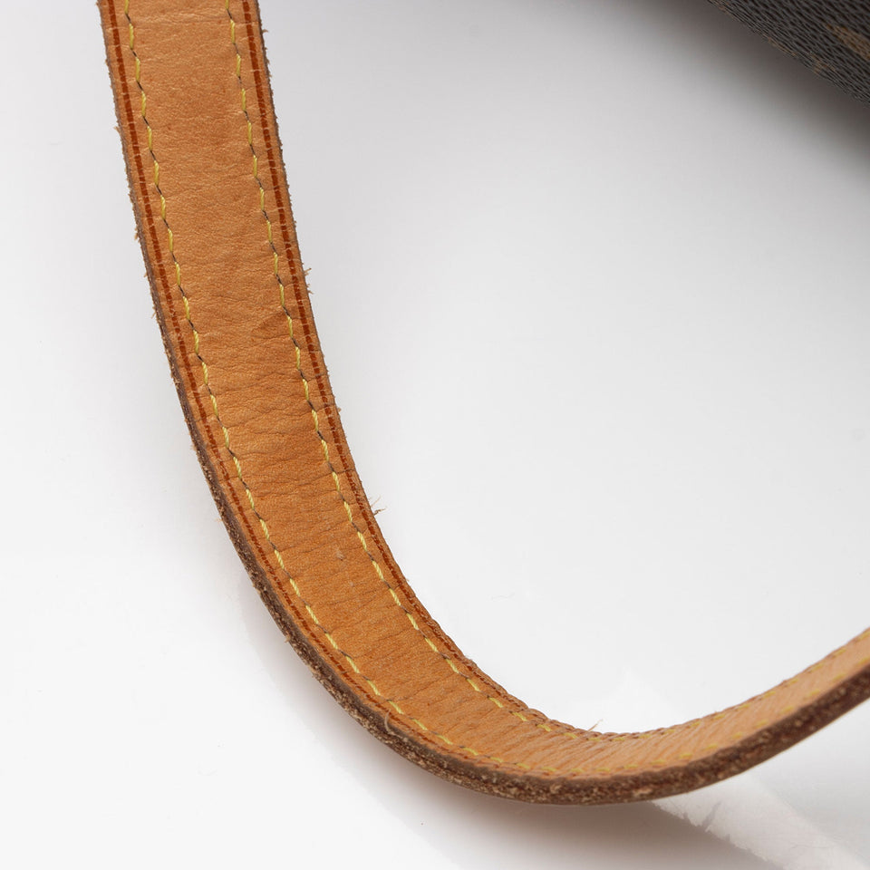 Louis Vuitton Monogram Canvas Totally MM Tote (SHF-ml1ALd)