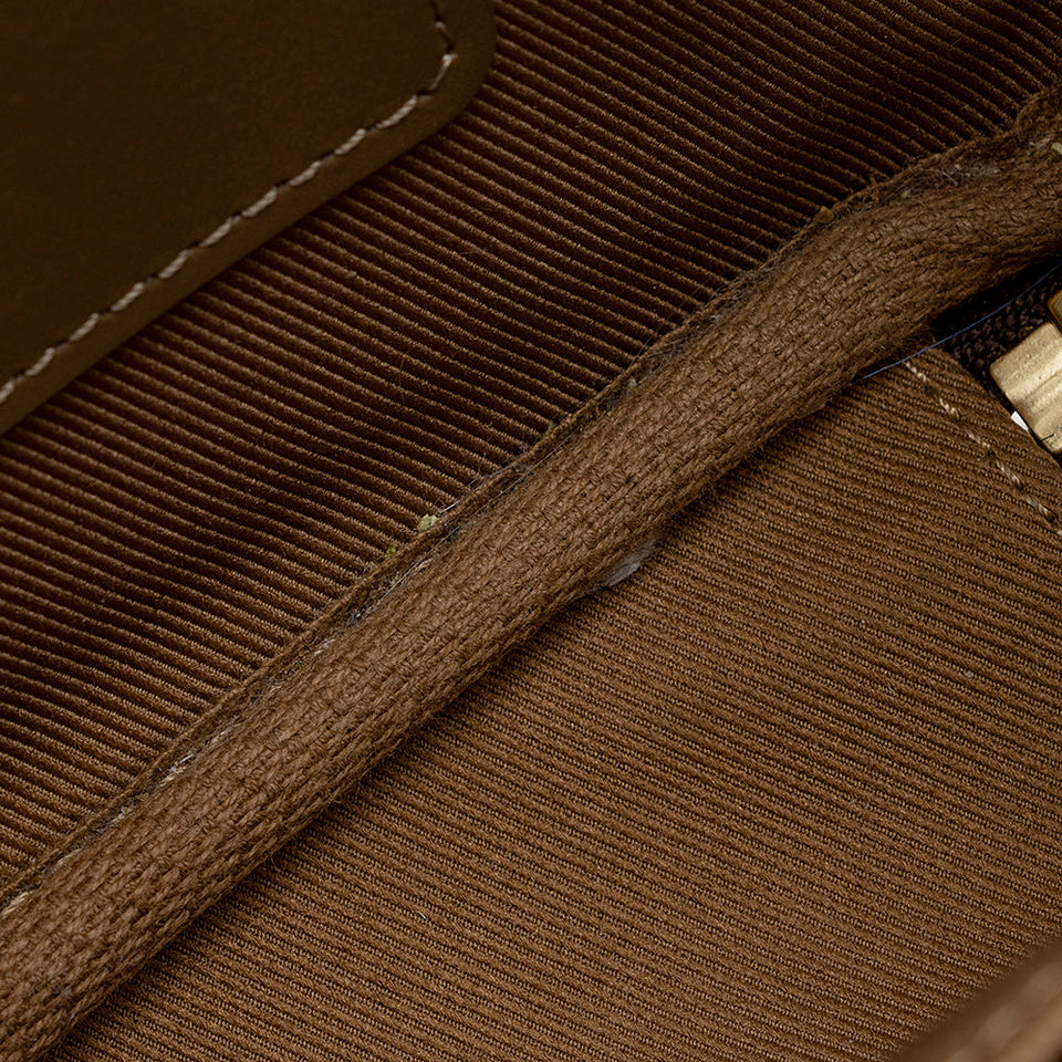 Louis Vuitton Monogram Canvas Utility Bag (SHF-20456)