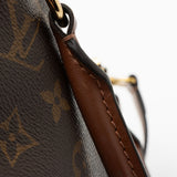 Louis Vuitton Monogram Canvas V Tote BB (SHF-Usc1kb)