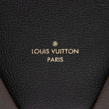 Louis Vuitton Monogram Canvas V Tote MM (SHF-xfJRm0)