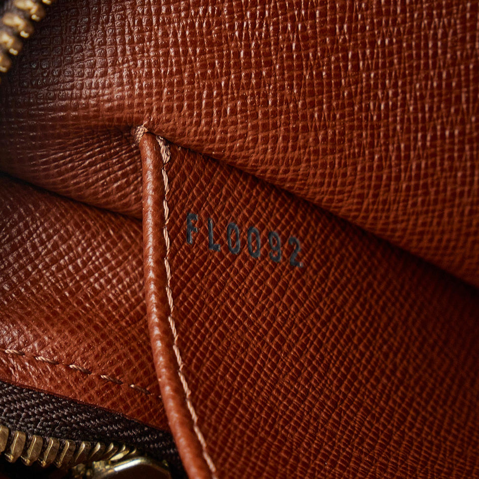 Louis Vuitton Monogram Cite MM (SHG-2lnyVx)