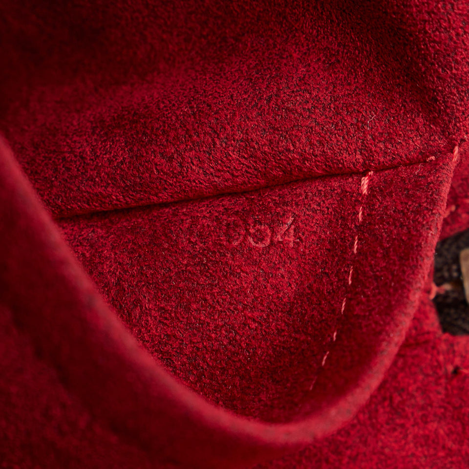 Louis Vuitton Monogram Coussin GM (SHG-EDddUo)
