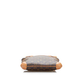 Louis Vuitton Monogram Coussin GM (SHG-FdRlTT)