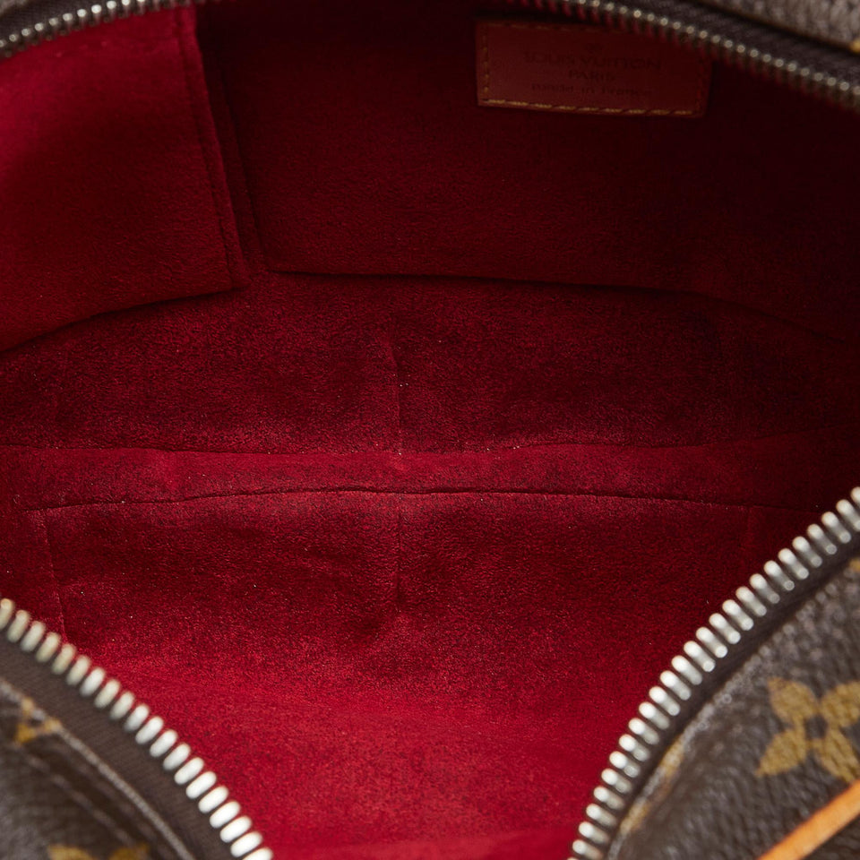 Louis Vuitton Monogram Croissant MM (SHG-aJ05eG)