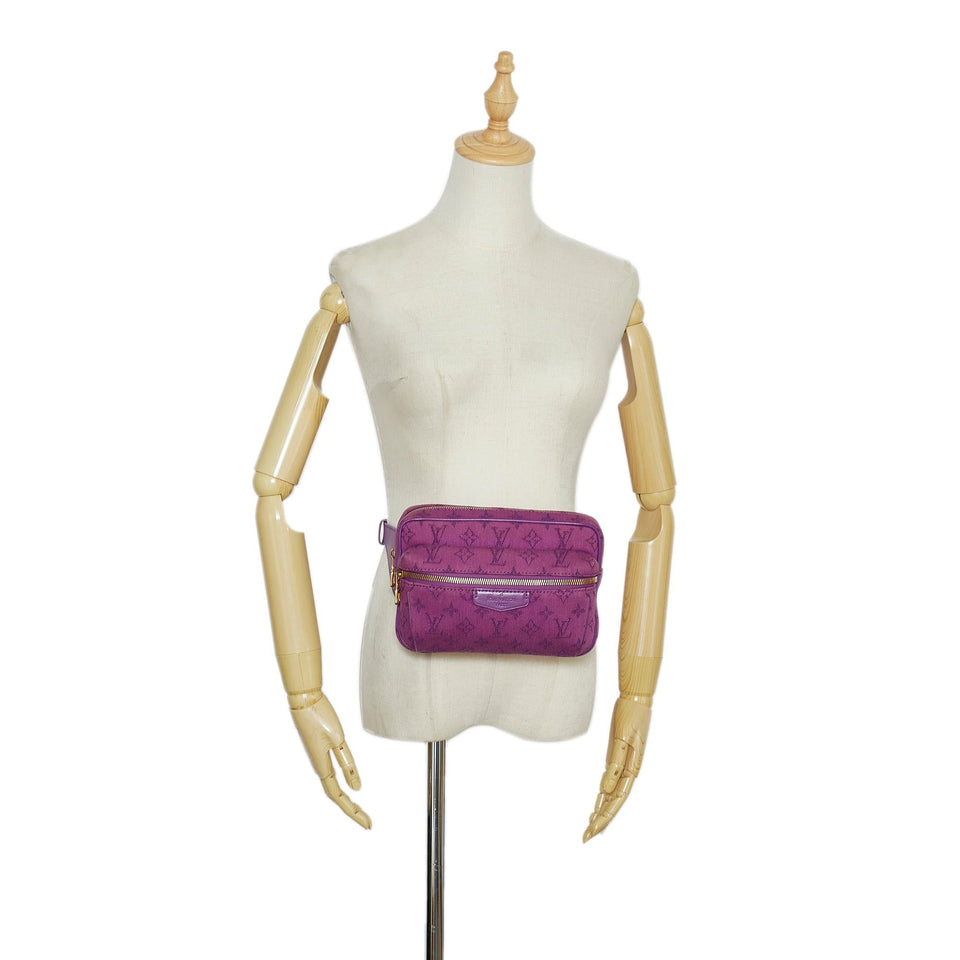 Louis Vuitton Monogram Denim Outdoor Bumbag (SHG-QCbiWL)