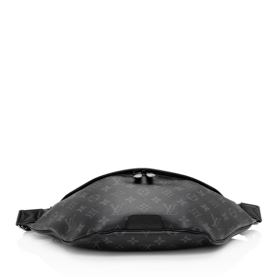 Louis Vuitton Monogram Eclipse Discovery Bumbag (SHF-FpfM2y)