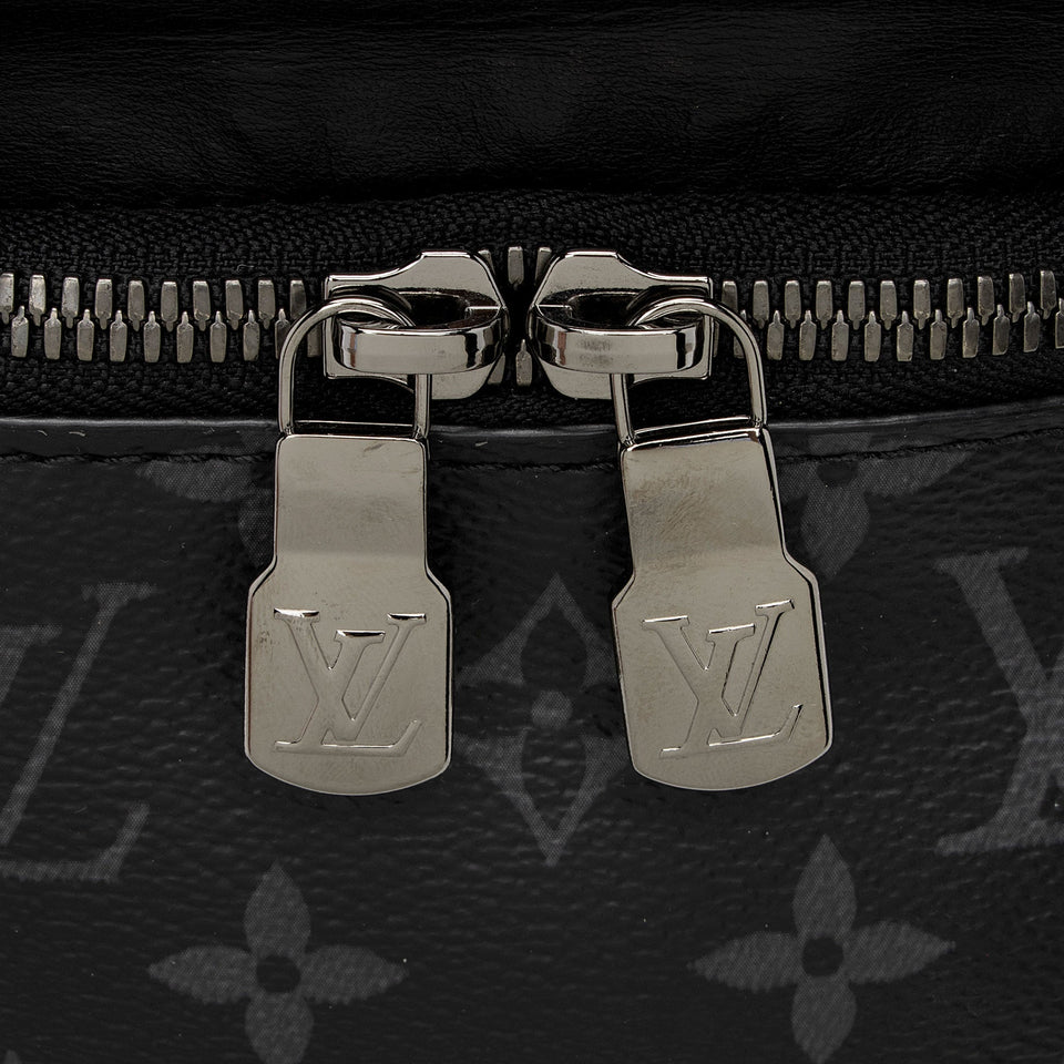 Louis Vuitton Monogram Eclipse Discovery Bumbag (SHF-FpfM2y)