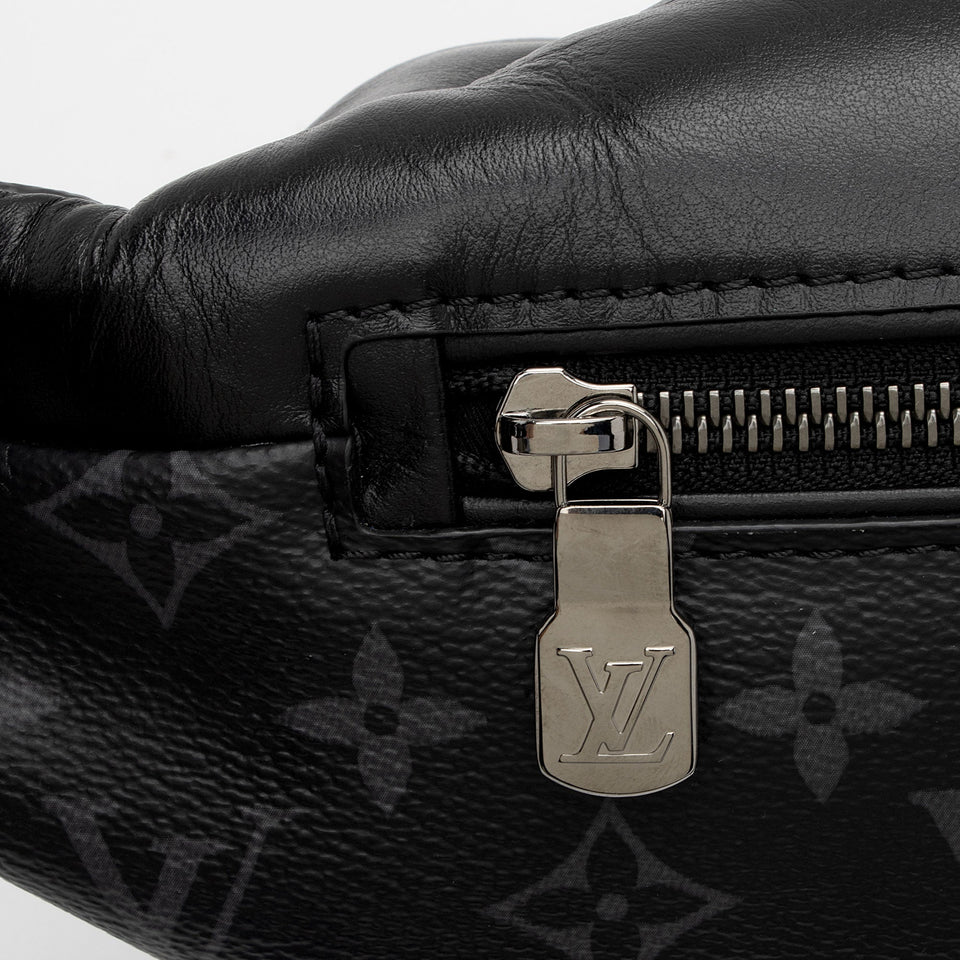 Louis Vuitton Monogram Eclipse Discovery Bumbag (SHF-FpfM2y)