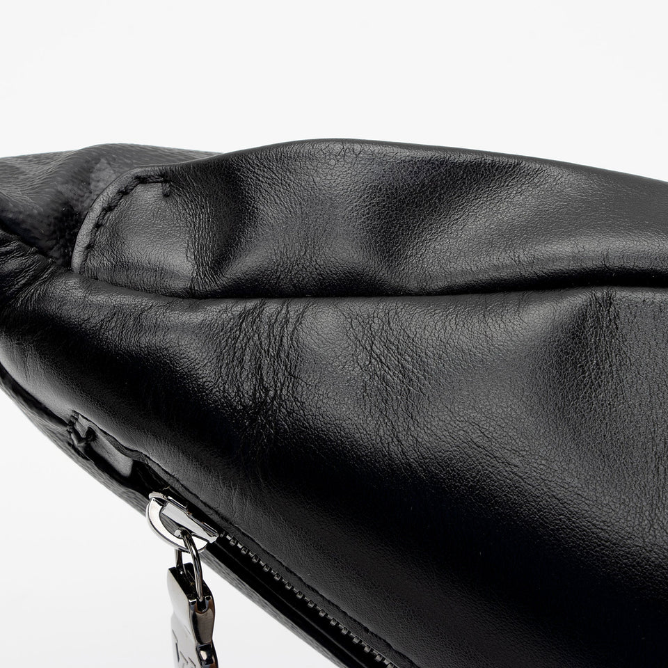 Louis Vuitton Monogram Eclipse Discovery Bumbag (SHF-FpfM2y)