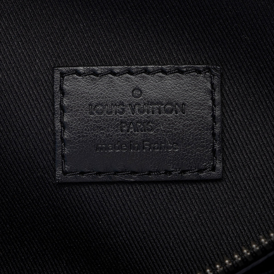 Louis Vuitton Monogram Eclipse Discovery Bumbag (SHF-FpfM2y)