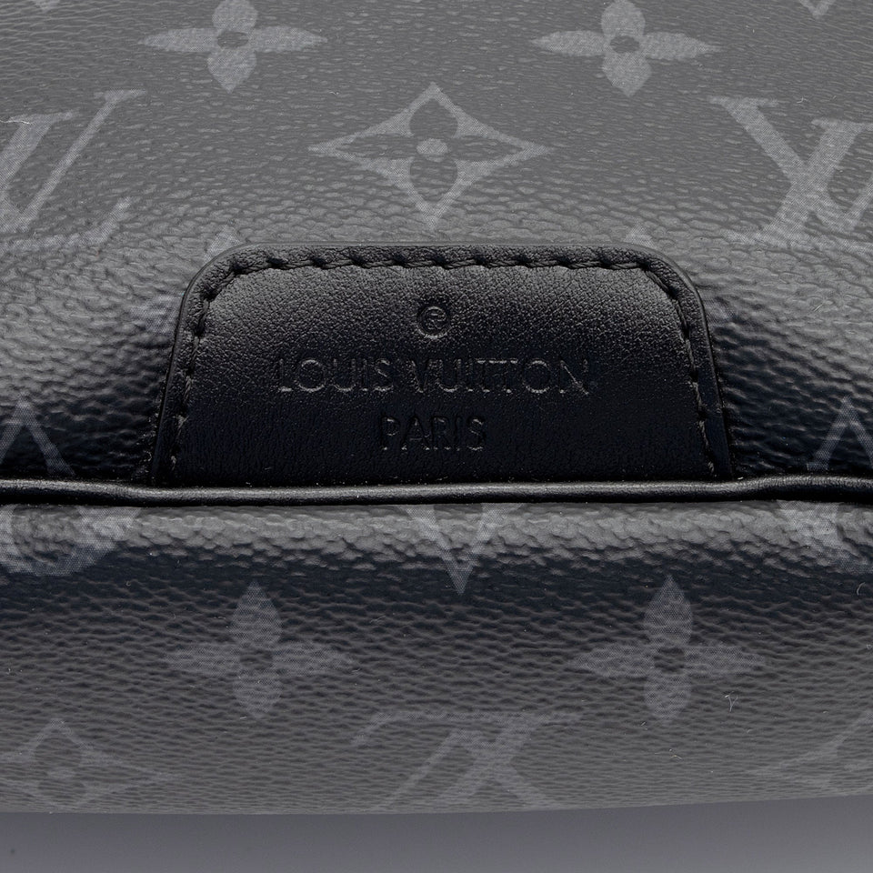 Louis Vuitton Monogram Eclipse Discovery Bumbag (SHF-FpfM2y)