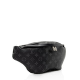 Louis Vuitton Monogram Eclipse Discovery Bumbag (SHF-FpfM2y)